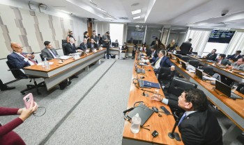 Irmãos de Toffoli não são obrigados a depor em CPI, decide Mendonça