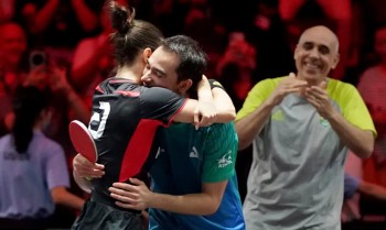 "Calderashi" bate dupla número 1 e fatura título no Smash de Singapura
