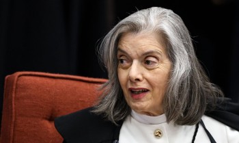 Vôlei: Cármen Lúcia libera participação de Tiffany em jogo em Londrina