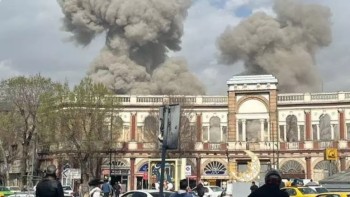 Israel e EUA atacam Irã