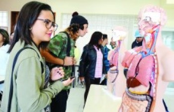 Piaget cria novo parcelamento para aluno estudar sem o Fies