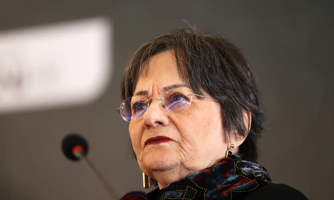 Maria da Penha pede rede direta de apoio para mulheres do interior