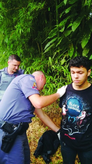 Casal é esfaqueado por jovem em Mogi