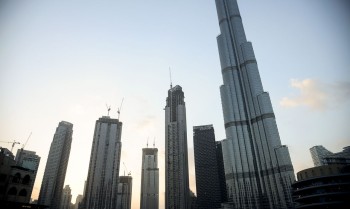 Emirados Árabes Unidos fecham temporariamente todo o seu espaço aéreo