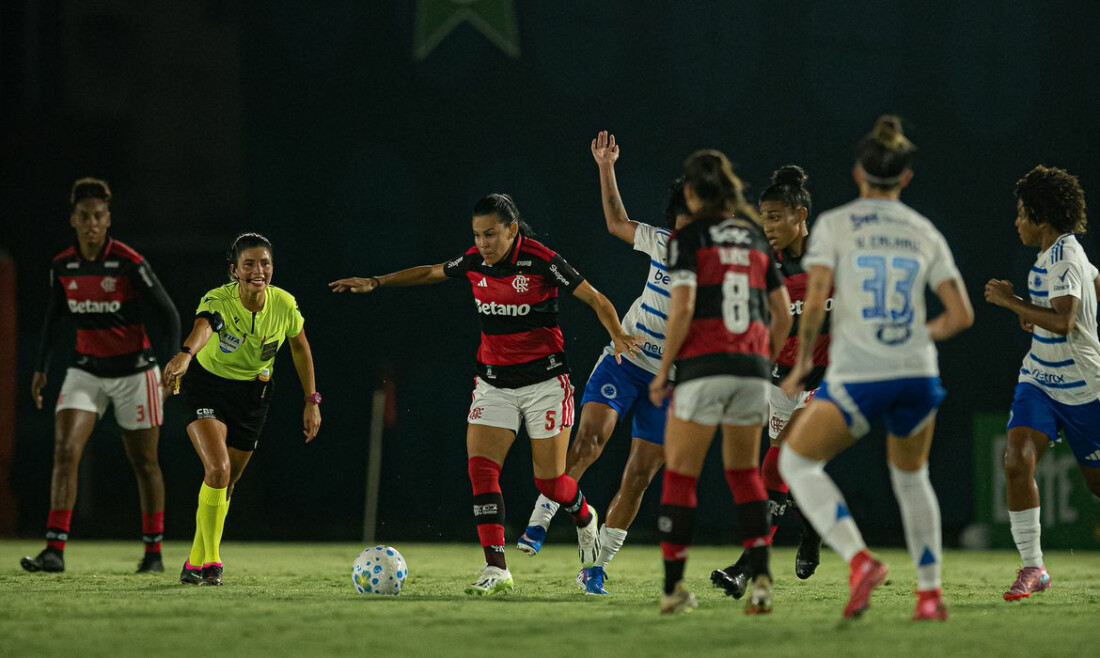 Flamengo e Cruzeiro empatam na abertura da 4ª rodada do BR Feminino