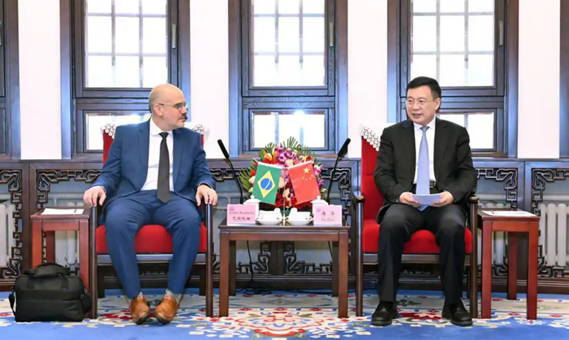 Presidente da EBC visita China e amplia projetos de cooperação