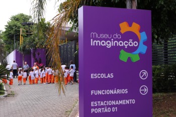 Rede Municipal de Ensino de Guararema retoma atividades do Programa Visitando Museus
