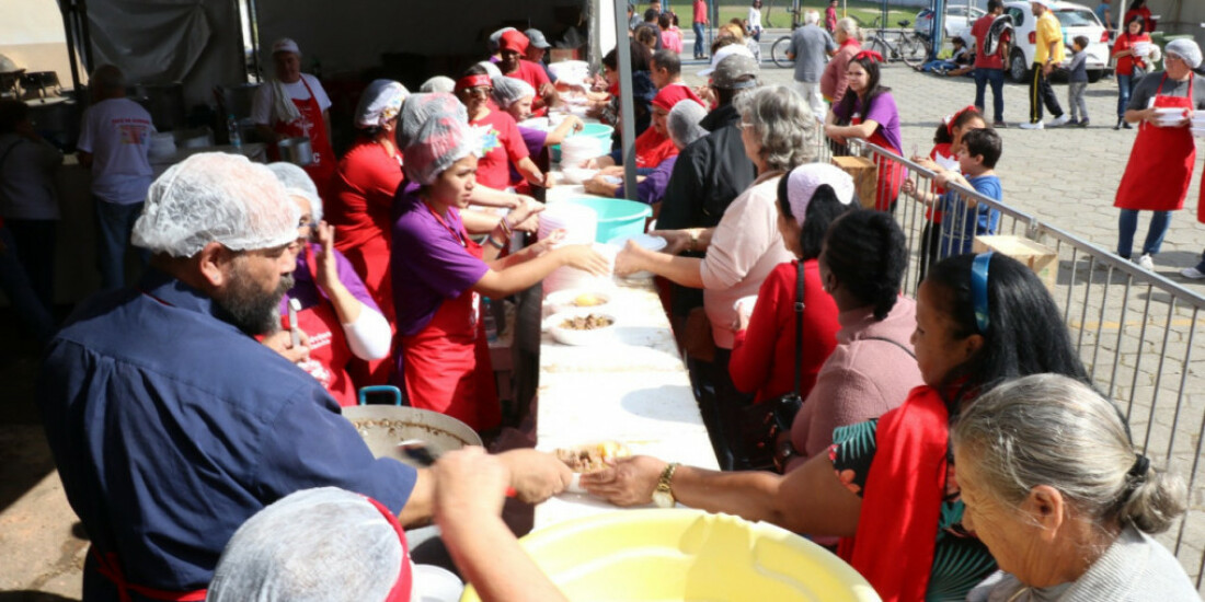 Afogado do Povo: sete mil pratos serão servidos gratuitamente à população neste sábado (27)