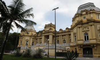 Entenda o que acontece no Rio com a renúncia de Claudio Castro