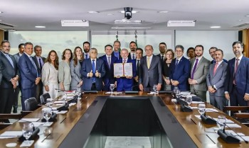 Lula sanciona Lei Antifacção e ressalta prisão de magnatas do crime