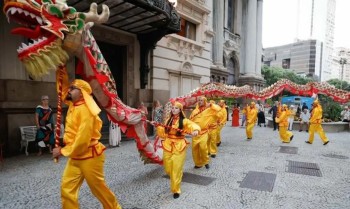 Exposição no Theatro Municipal celebra Ano Cultural China-Brasil