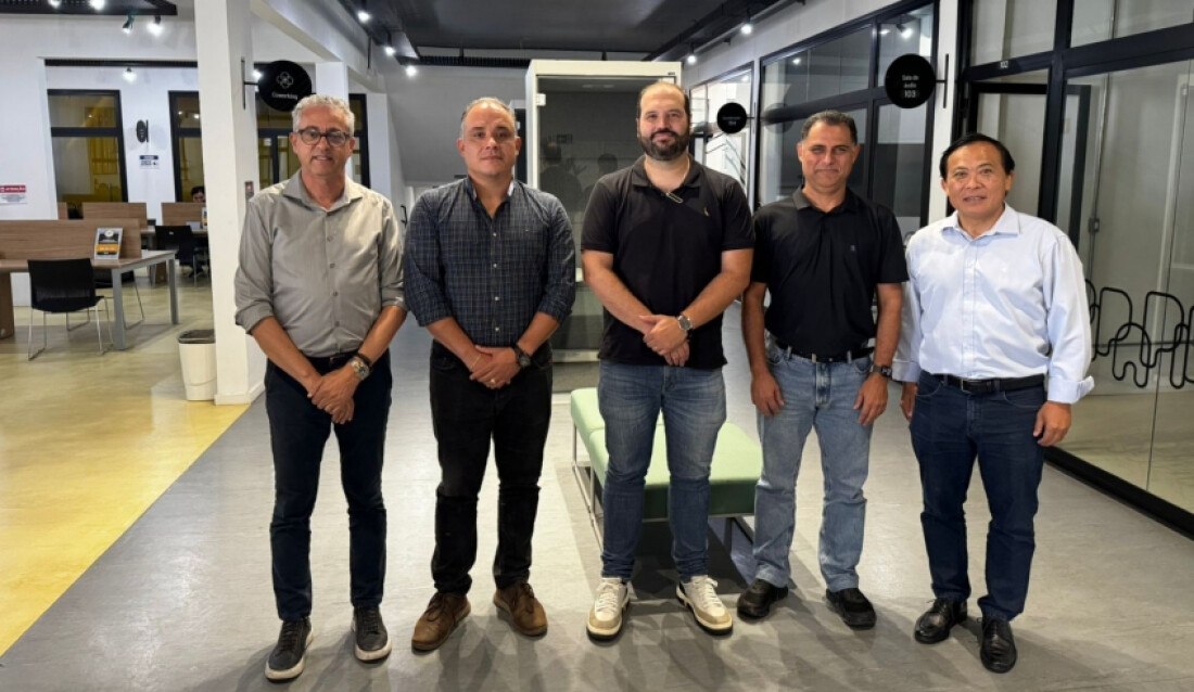 Mogi recebe comitiva de desenvolvimento econômico de Itaquá 