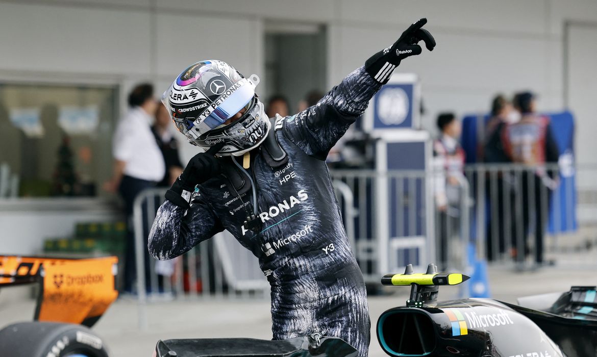 Antonelli vence GP do Japão de F1 e assume liderança do campeonato