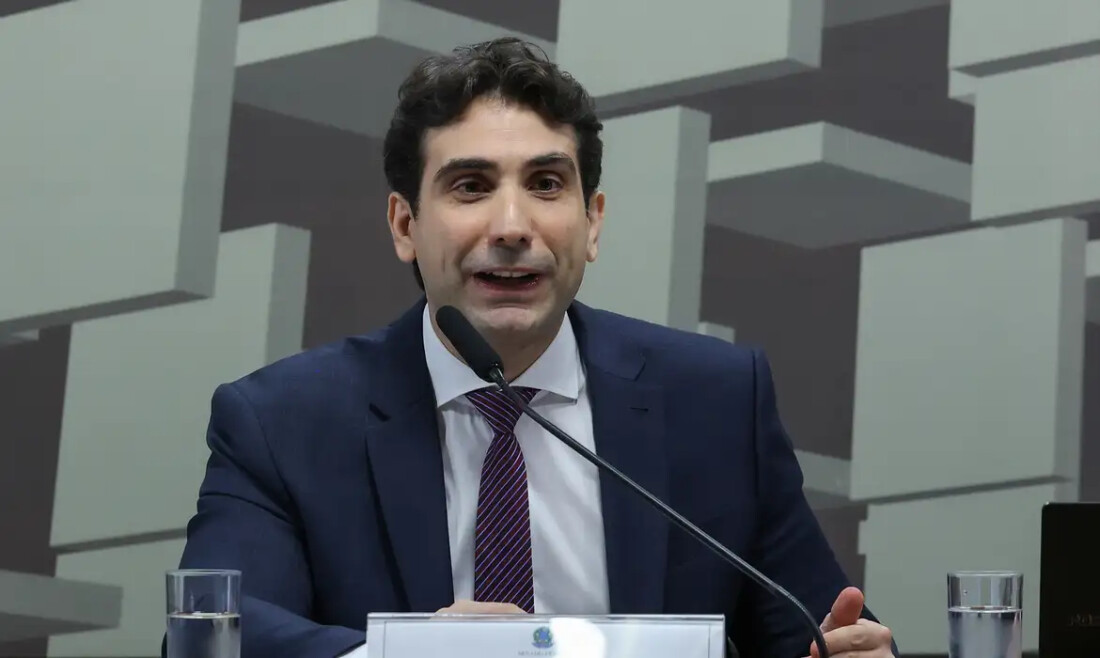 Galípolo vê Brasil mais protegido da volatilidade que outros países