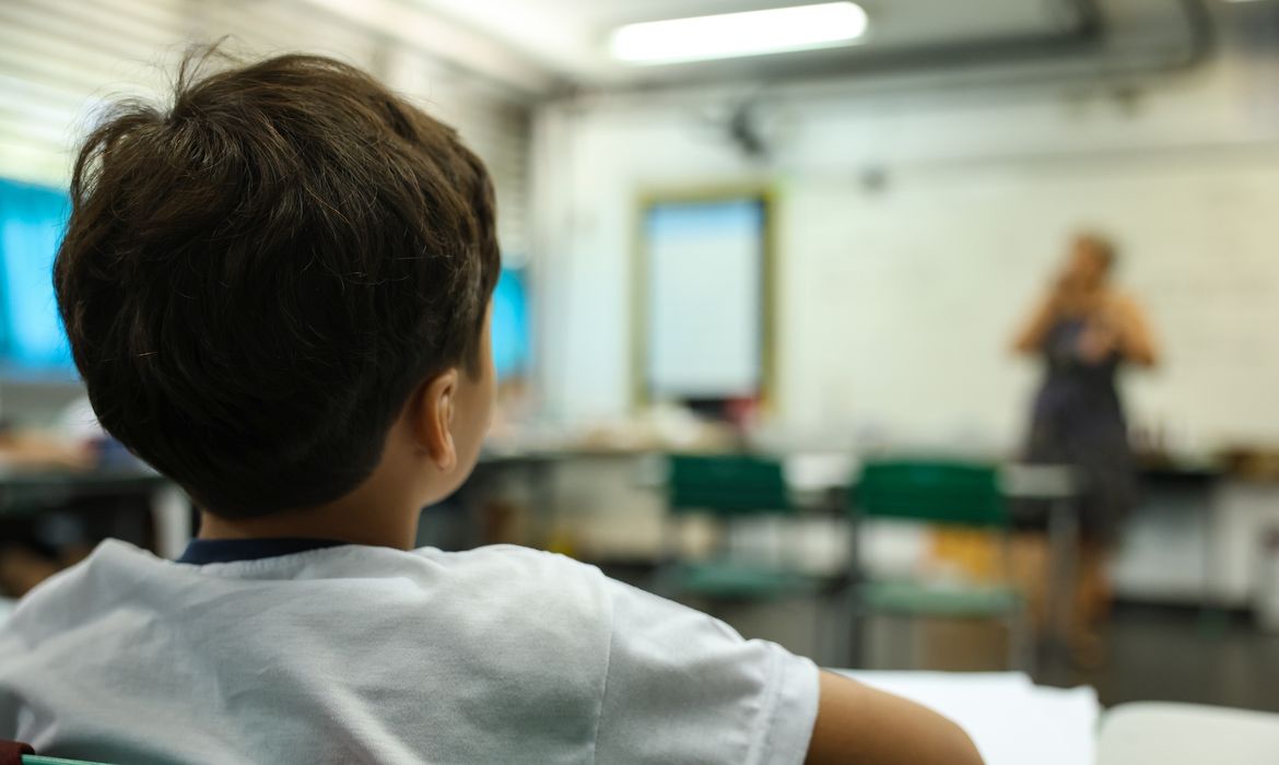 Prêmio Educador Nota 10 cria nova categoria para gestor escolar