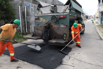 Operação 'Tapa-Buraco' aumenta em 77% o número de ruas entre janeiro e fevereiro