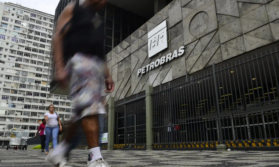 Petrobras reajusta preço do querosene de aviação em 55%