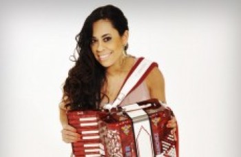 Adriana Sanchez faz tributo à Luiz Gonzaga, o "Rei do Baião"
