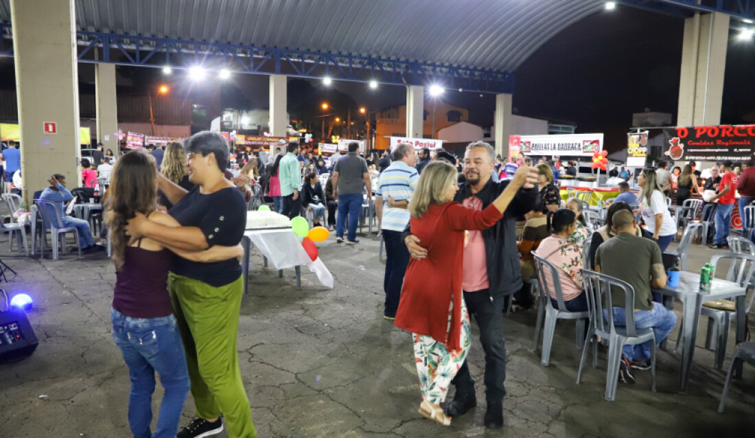 Feira Noturna de Braz Cubas celebra 13 anos com programação especial nesta quinta-feira
