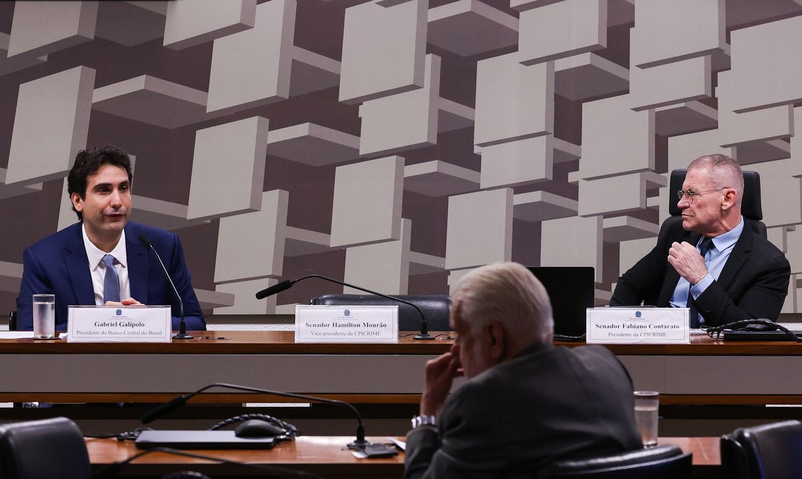 Sigilo de oito anos para liquidação do Master é regra, diz Galípolo