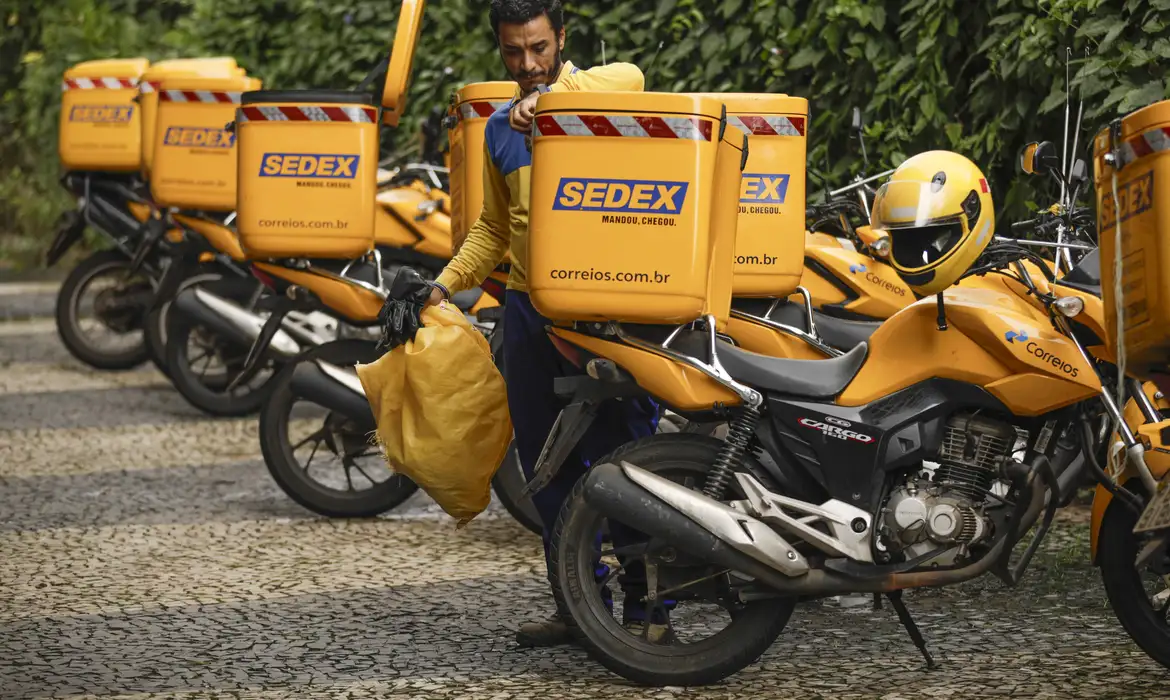 Correios: Plano de Demissão Voluntária tem adesão de 30% da meta