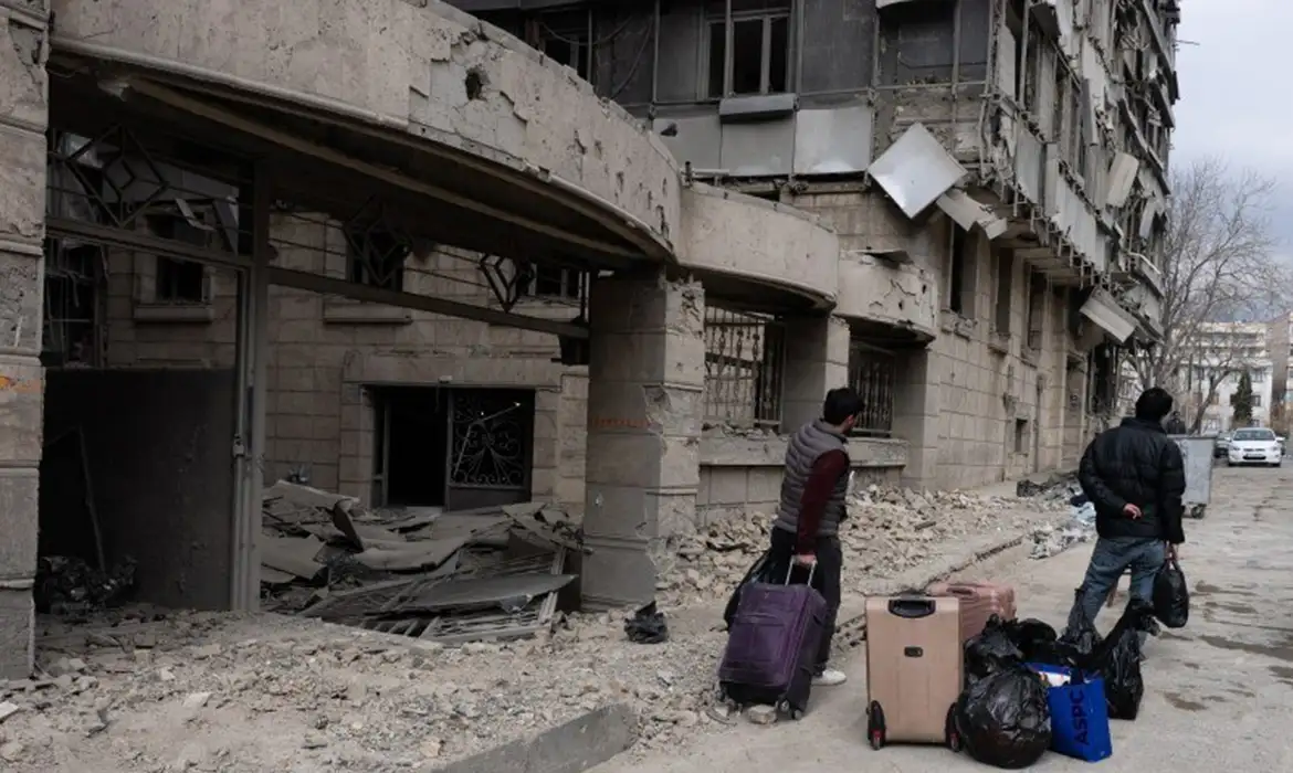 Israel e EUA atacaram 125 mil unidades civis e 32 universidades no Irã