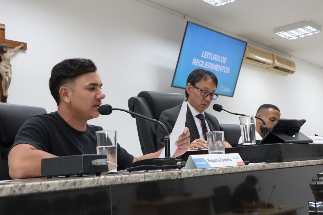 Câmara de Suzano aprova moção de aplauso a funcionários de escola que agiram contra invasor