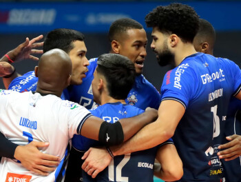 Suzano vence Itambé Minas em casa e vai para o 3º jogo nas quartas de final da Superliga