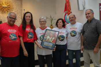 Rezadeira há 33 anos é a homenageada do cartaz da Festa do Divino de Mogi 2026