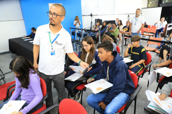 Vereadores Mirins cumprem agenda na Câmara e conhecem atuação do Poder Legislativo