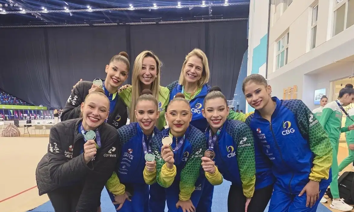 Brasil é prata com nova série de 5 bolas em etapa da Copa do mundo
