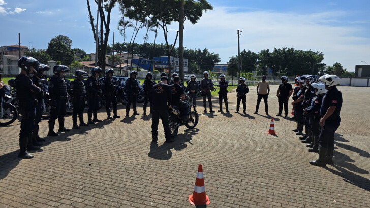 Poá promove curso de pilotagem com foco em direção preventiva para forças de segurança