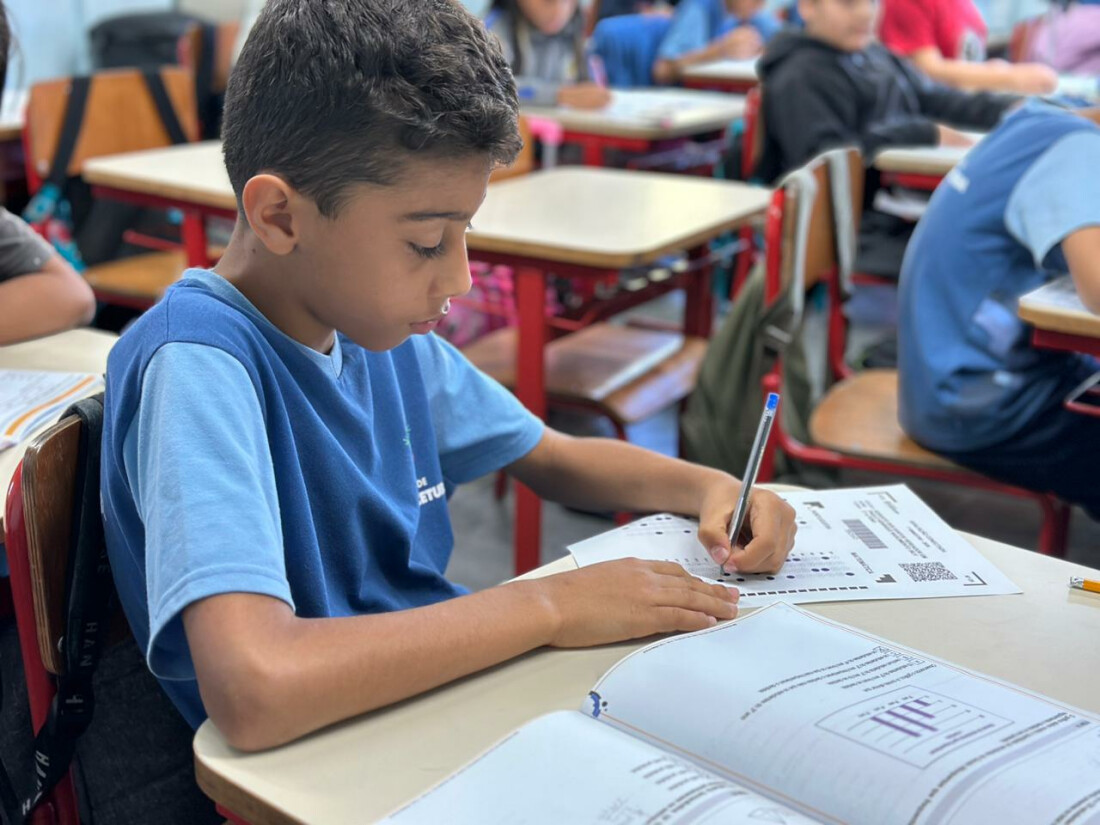 Avaliação Conectada mobiliza 25 mil estudantes da rede municipal de Itaquá