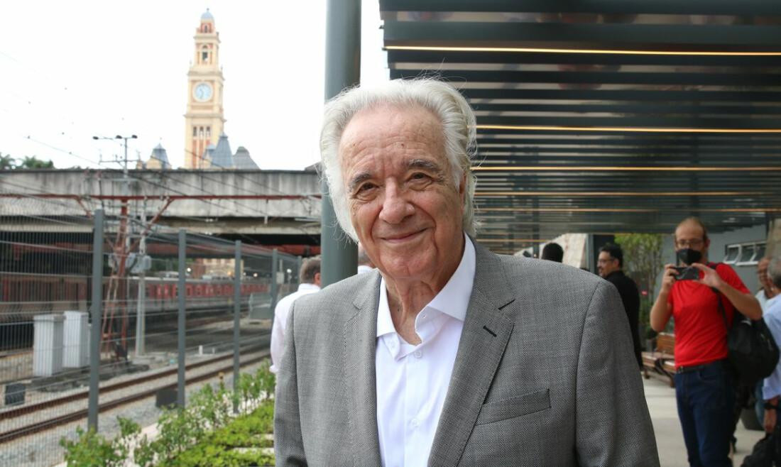 Na Mesa com Datena recebe maestro João Carlos Martins