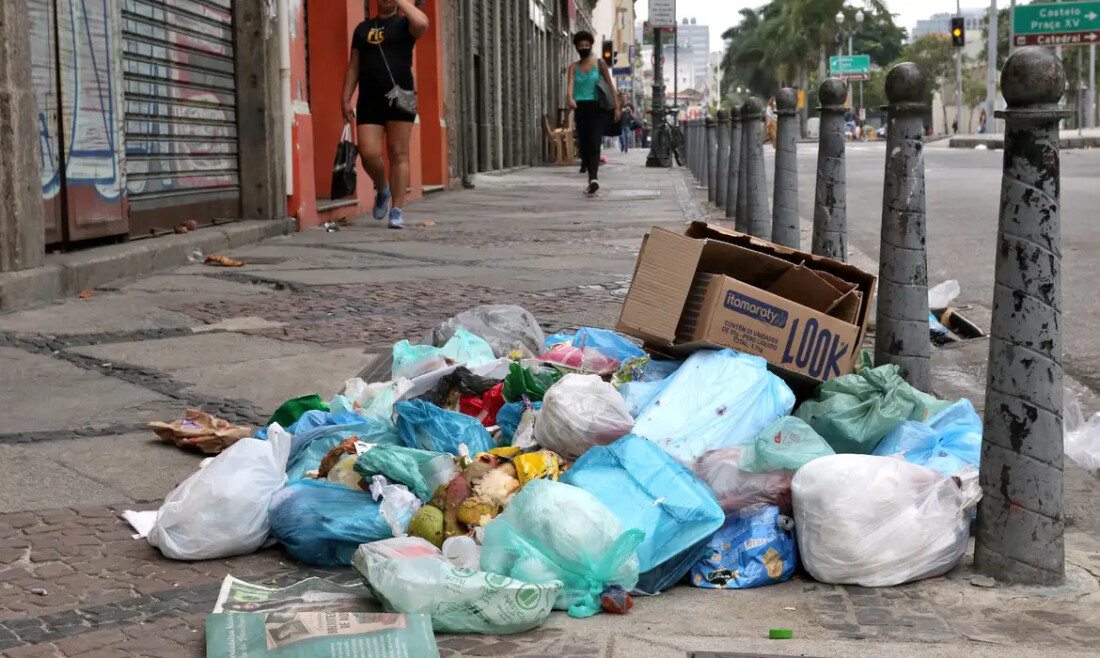 Câmara aprova multa para quem descartar lixo em vias públicas