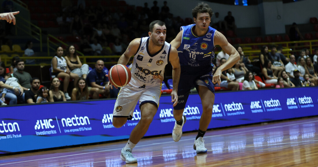 Mogi Basquete enfrenta São José no jogo 2 dos playoffs do NBB neste sábado (25)