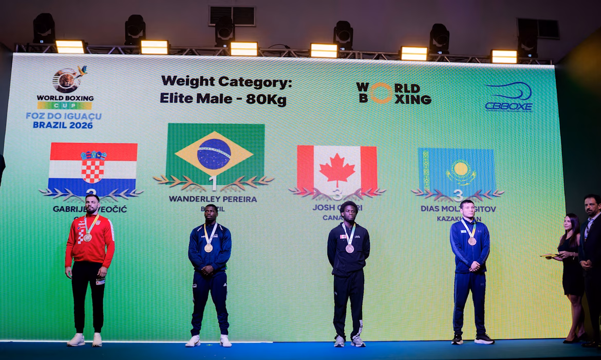 Brasil domina etapa da Copa do Mundo de boxe com 4 ouros e 5 pratas