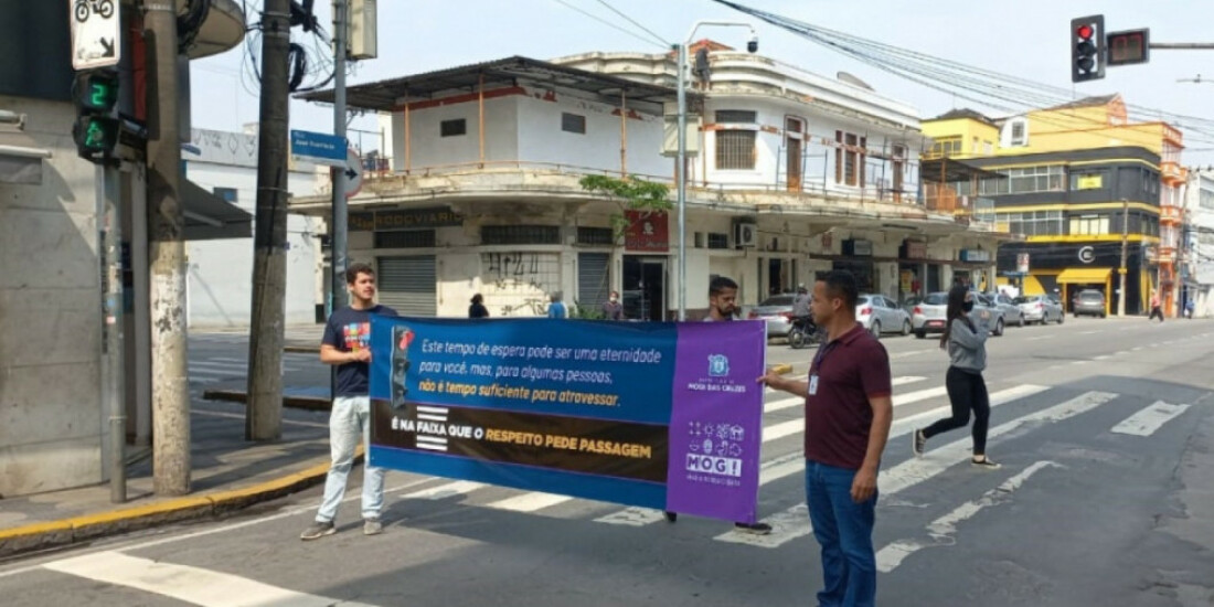 "Só um minutinho" destaca importância de respeitar vagas