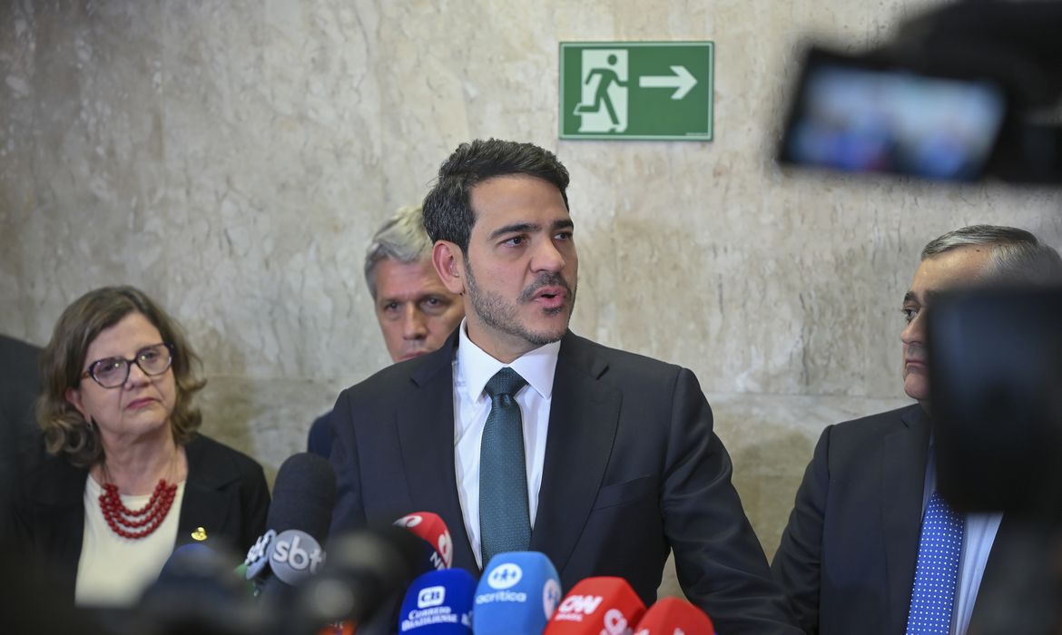 “Não é simples, mas Senado é soberano”, diz Messias após rejeição