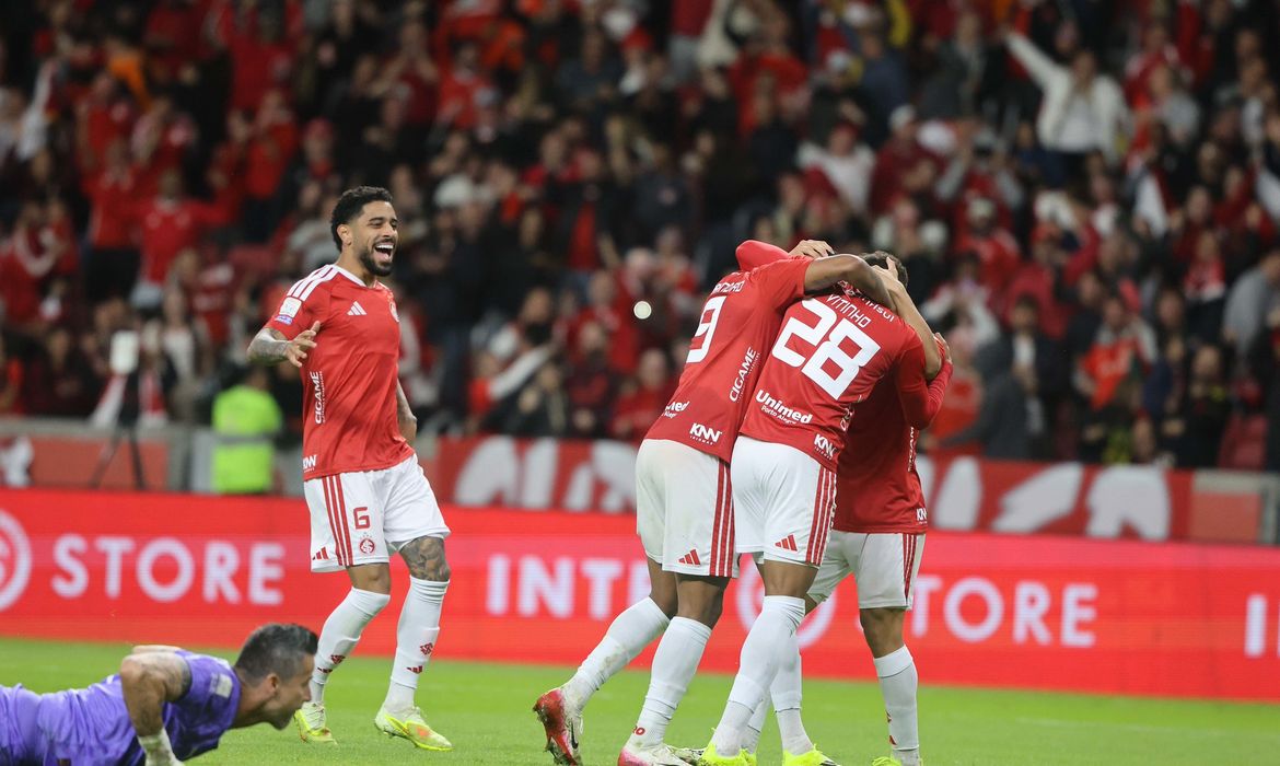 Inter faz 2 a 0 no Fluminense e se distancia do Z4 do Brasileirão