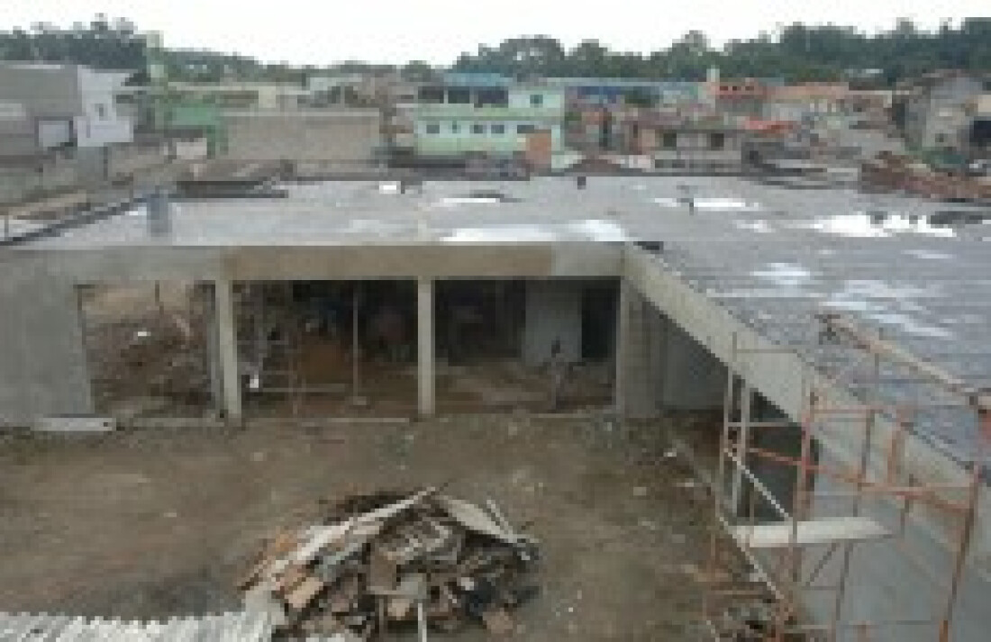 Após paralisação por falta de repasses, prédio é construído