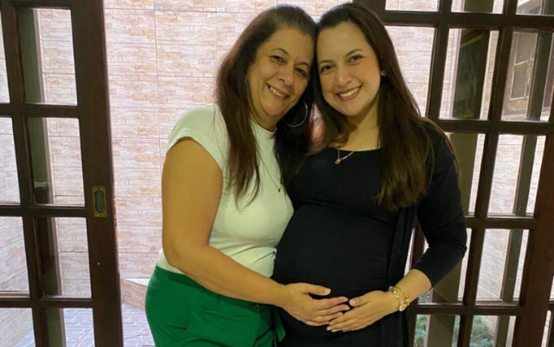 Dia das Mães: Mãe e filha compartilham a experiência da maternidade