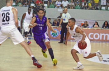 Mogi vence a primeira no NBB, contra o Vitória