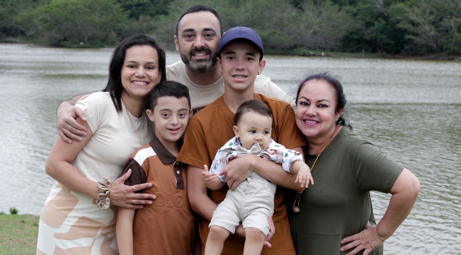 Do cuidado com o filho à rede de apoio: mãe cria ONG que hoje acolhe 100 famílias
