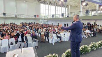 Prefeito Saulo Souza garante reajuste salarial de 5% para servidores
