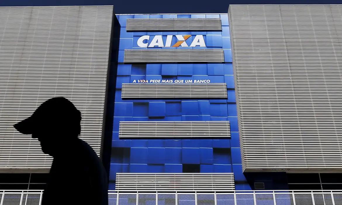 Lucro da Caixa cai 34% no primeiro trimestre com novas regras do BC