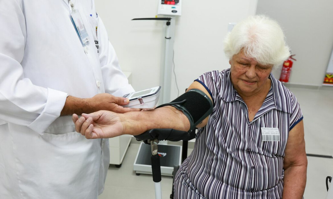 Pessoas 50+ vão representar metade do consumo com saúde em 2044