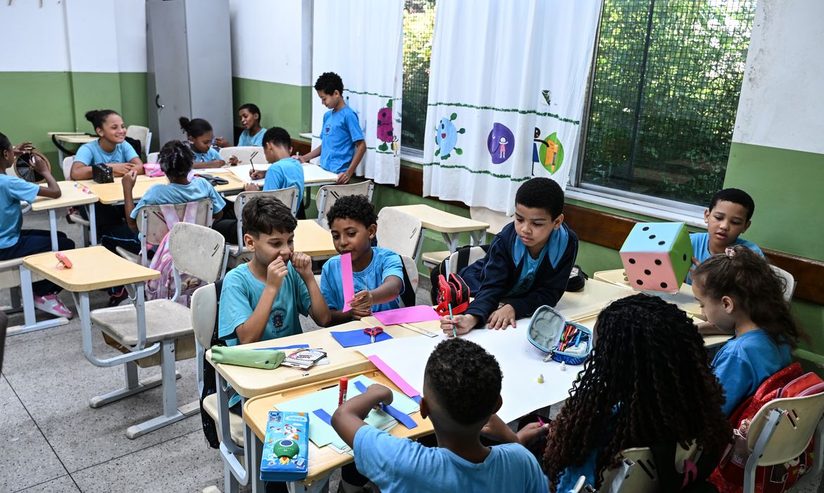 Brasil alcança maior índice de desenvolvimento humano da história