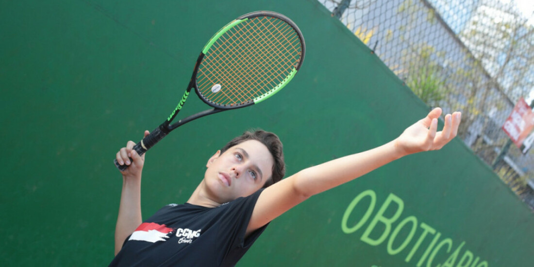 Tenista do Clube de Campo de Mogi assume liderança no ranking da FPT