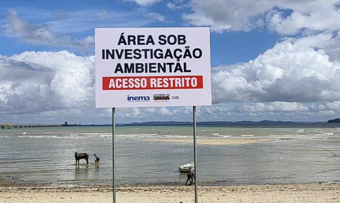 Comunidade na orla baiana sofre há 100 dias com contaminação da praia